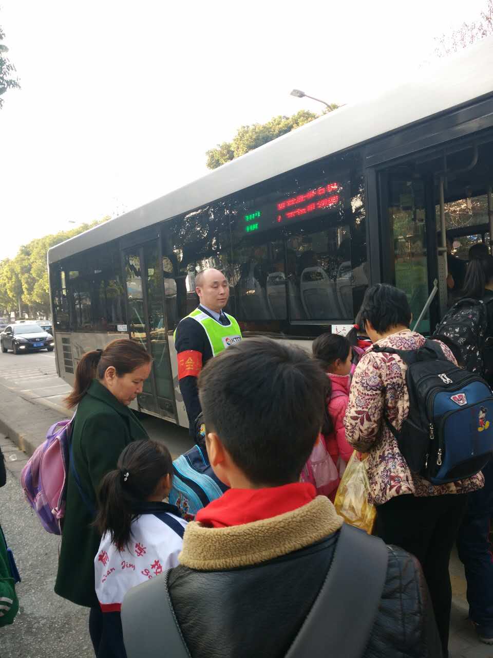 clip_image002.jpg clip_image002.jpg