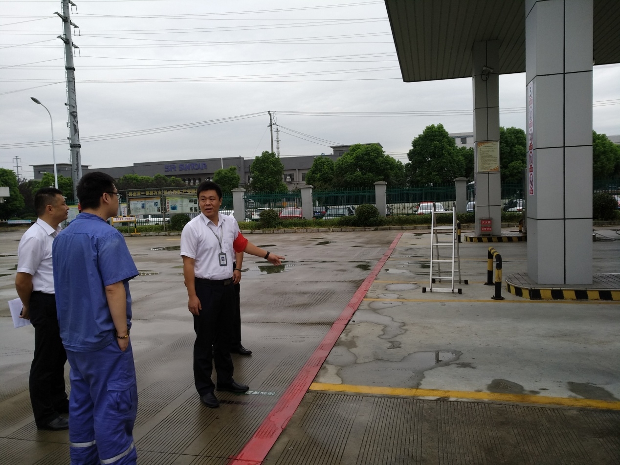 img29708.JPG img29708.JPG